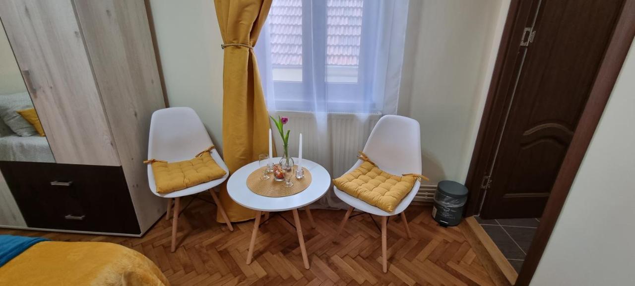 Happy Mood Apartments Brasov Luaran gambar