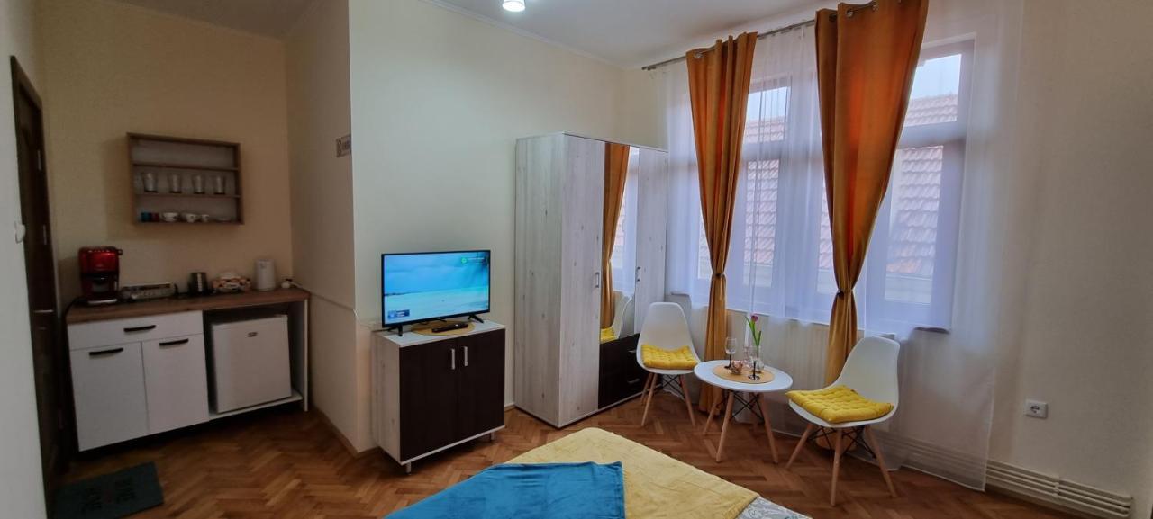 Happy Mood Apartments Brasov Luaran gambar
