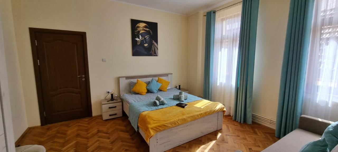 Happy Mood Apartments Brasov Luaran gambar
