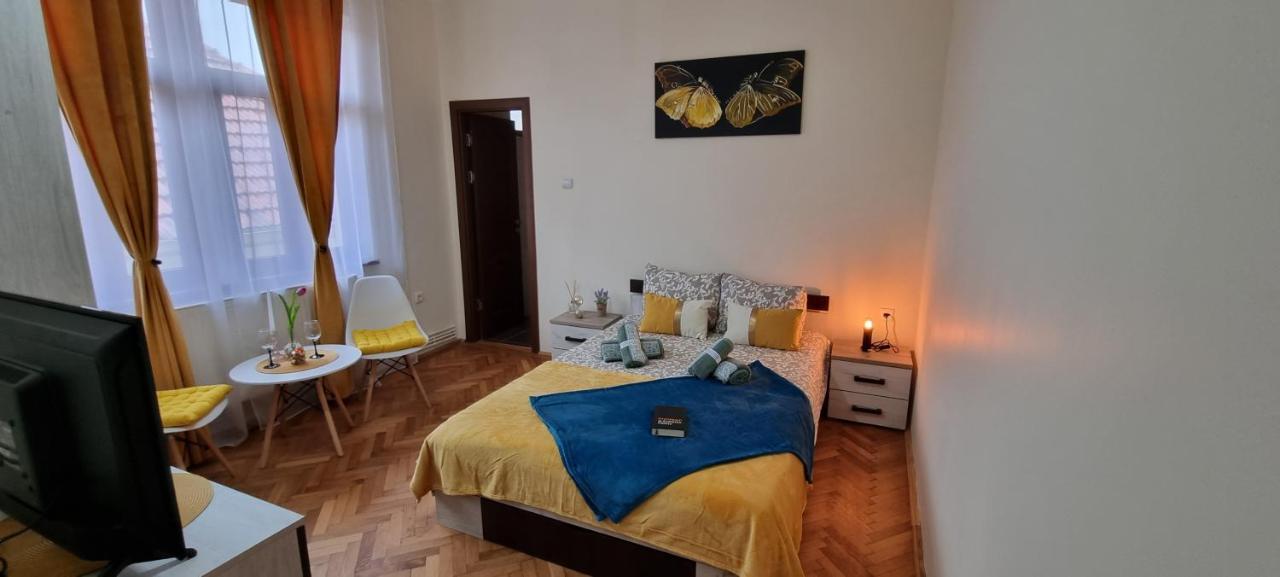 Happy Mood Apartments Brasov Luaran gambar