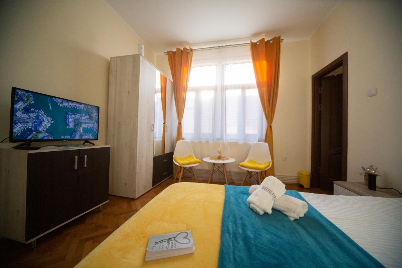 Happy Mood Apartments Brasov Luaran gambar