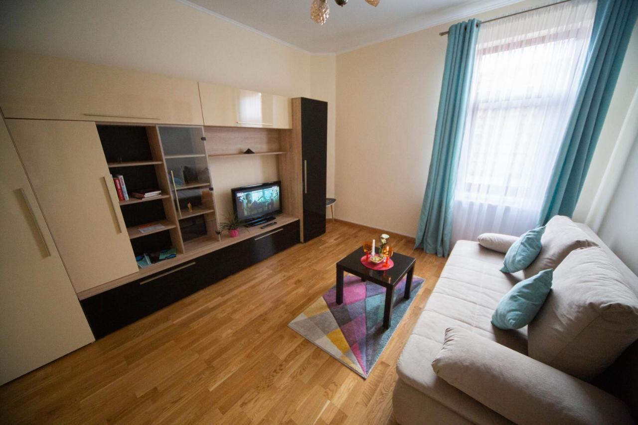 Happy Mood Apartments Brasov Luaran gambar